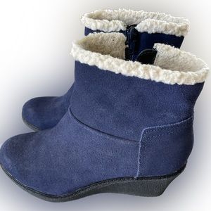 Hush Puppies Blue Suede Ankle Boots with side zipper